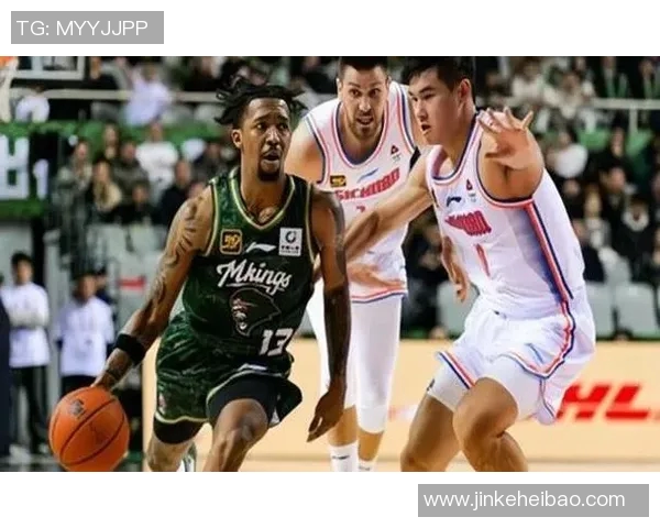 CBA同曦队迎战新疆队争夺季后赛名额的关键之战